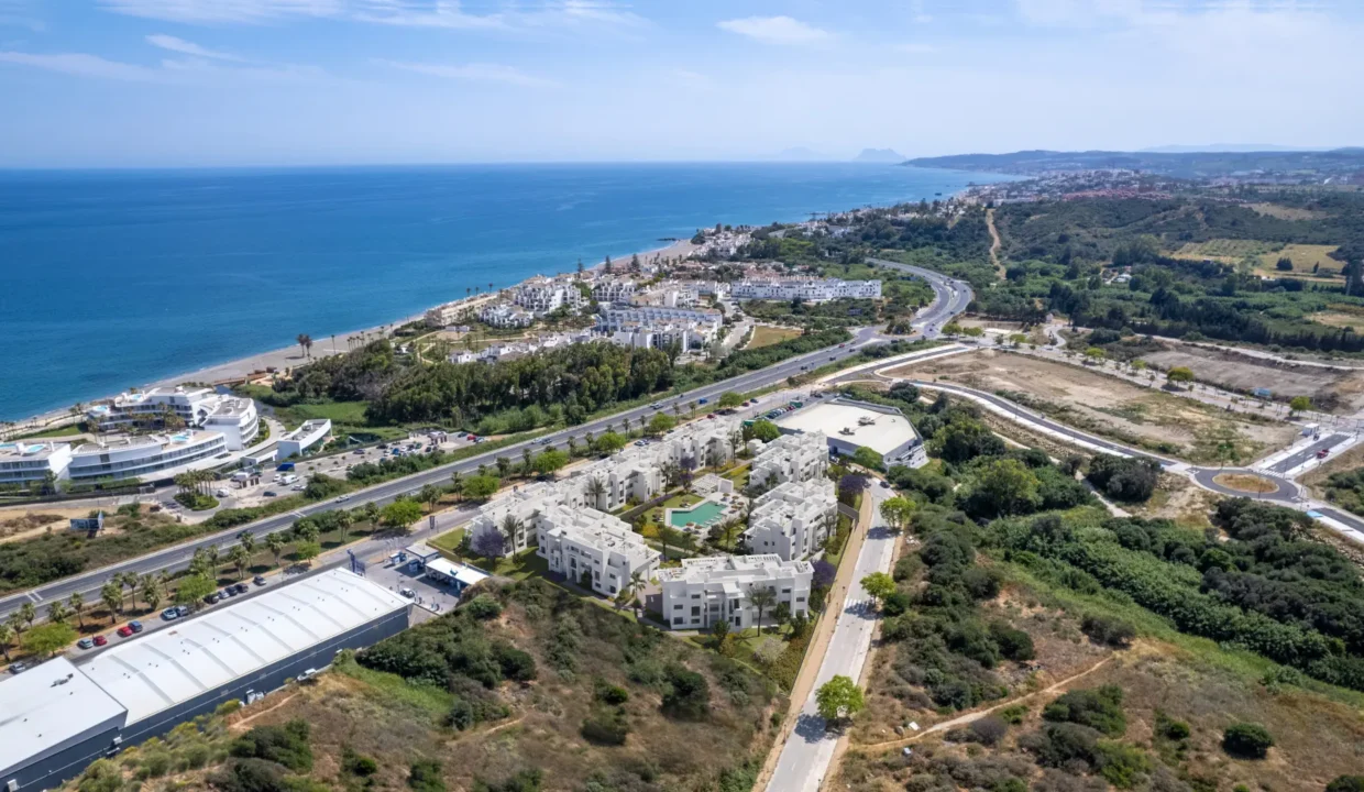 vista-aerea-apartments-penthouses-sale-estepona-blancareal-malaga-costa-del-sol